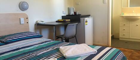 Huisje (Pet Friendly) | Een strijkplank/strijkijzer, gratis wifi, beddengoed