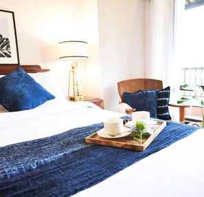 Resort Deluxe with Garden View | Room amenity