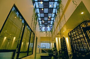 Daily continental breakfast (USD 7 per person)