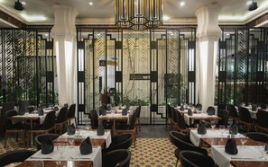 Breakfast, lunch and dinner served - Hari Residence & Spa (Siem Reap)