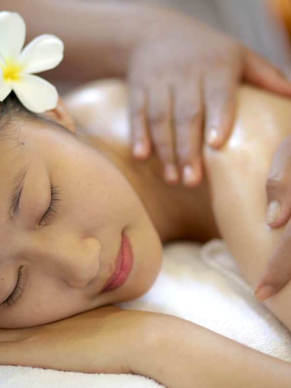 Sauna, hot tub, steam room, body treatments, aromatherapy