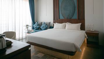 Deluxe tweepersoonskamer, 1 tweepersoonsbed | Een minibar, een kluis op de kamer, een bureau