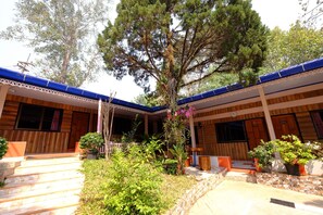 Exterior - Penporn Guesthouse (Mae Hong Son)