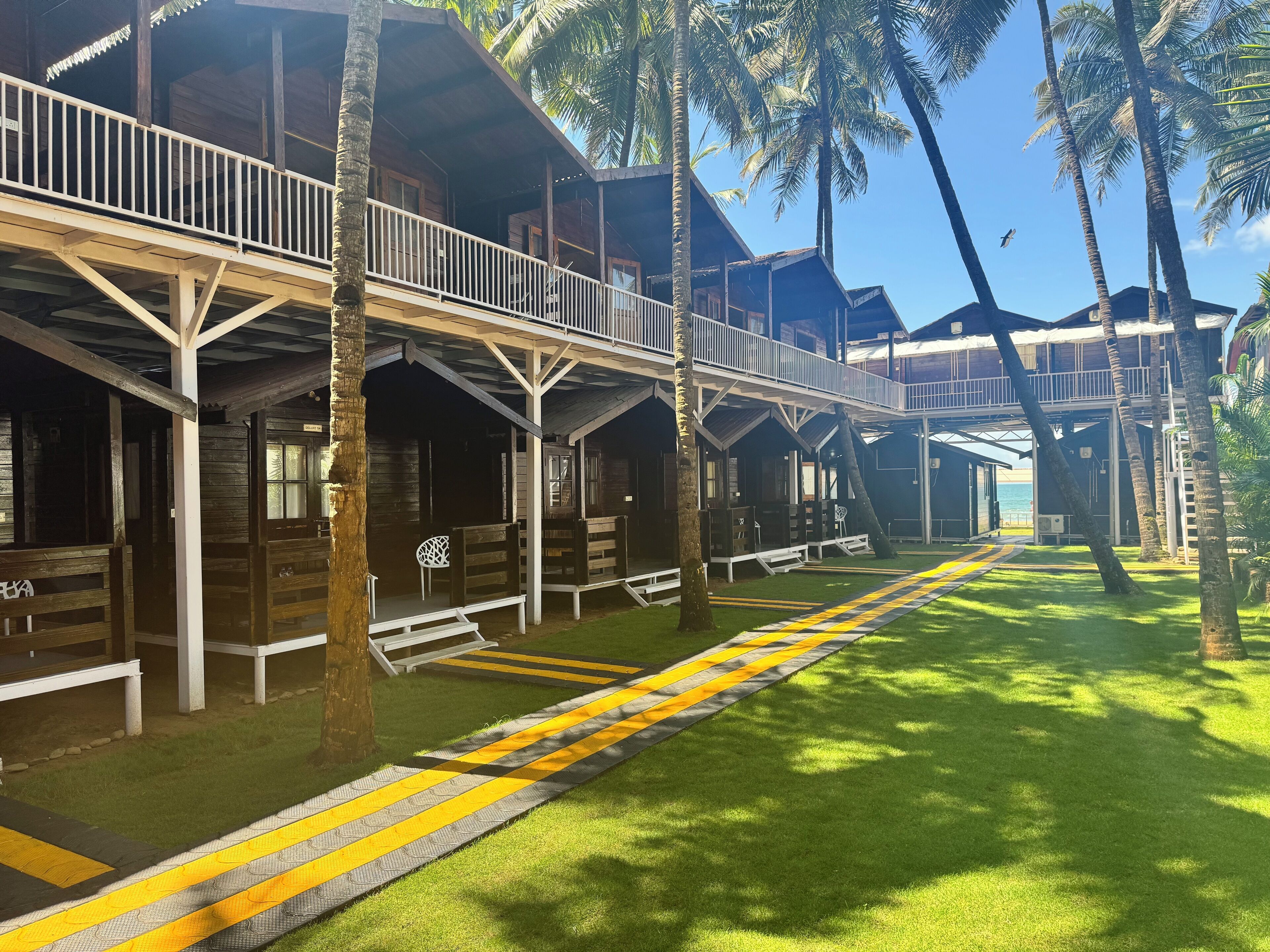 Desk, laptop workspace, free WiFi, bed sheets