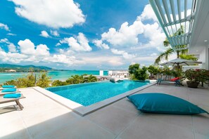 3 Bedrooms Sea View Pool Villa | Vue sur la plage/lâocĂ©an