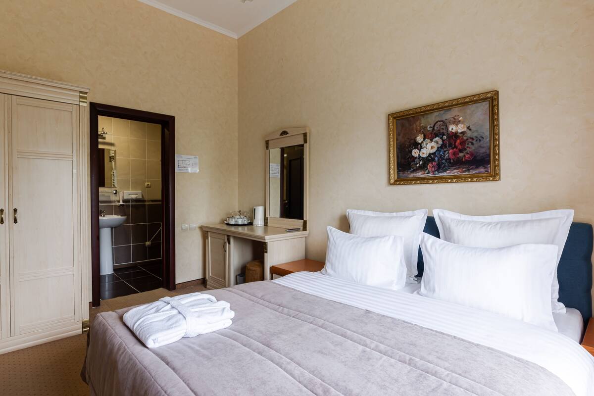 2 chambres, bureau, Wi-Fi gratuit, draps fournis
