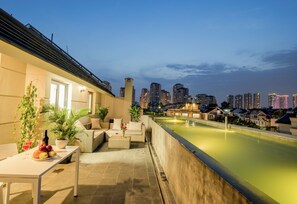 Penthouse | Minibar, in-room safe, desk, soundproofing - La Cigale Residence (Ho Chi Minh City)