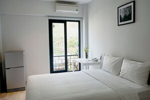 Premium Room | Minibar, in-room safe, desk, soundproofing - La Cigale Residence (Ho Chi Minh City)
