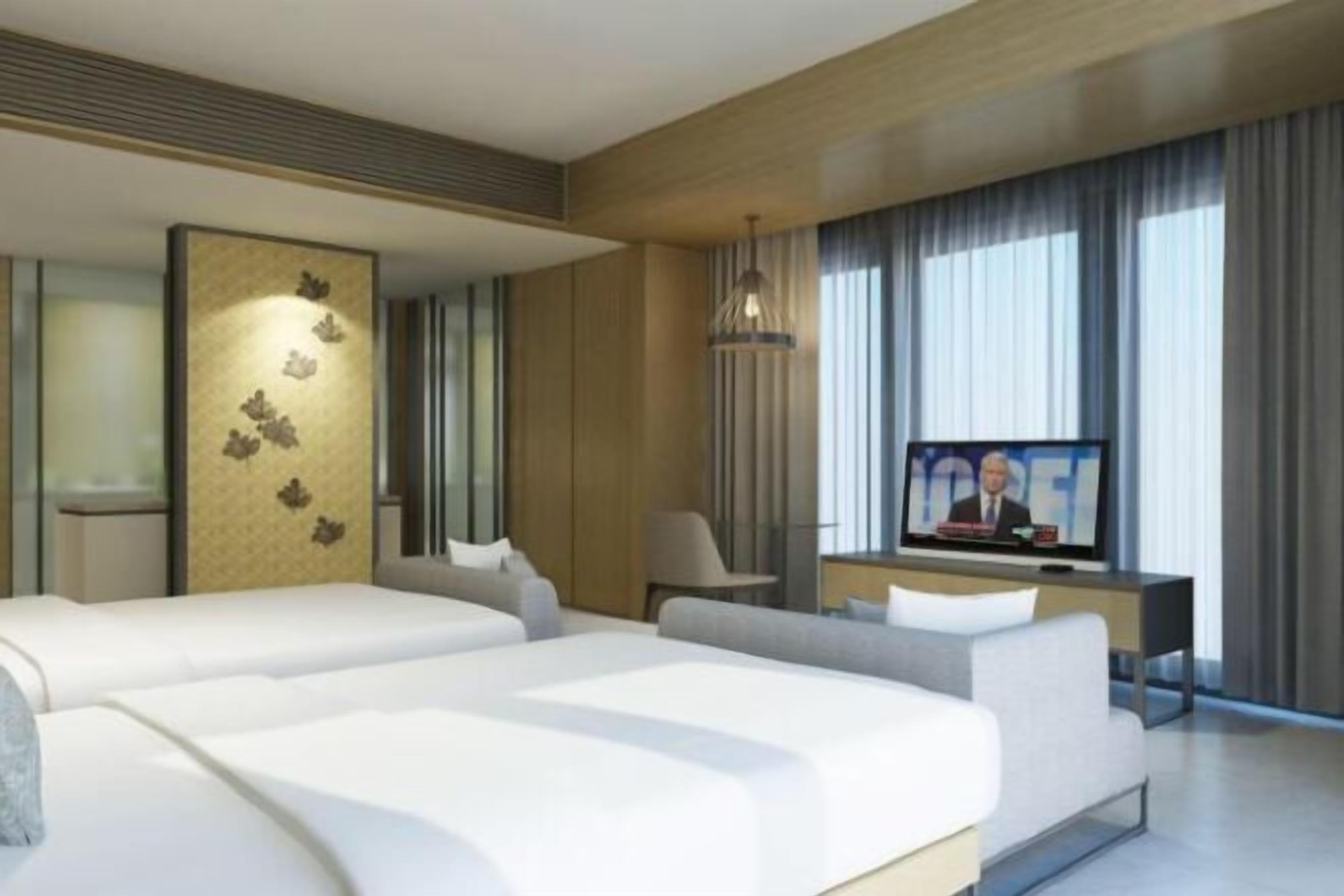 In-room safe, desk, free WiFi, bed sheets