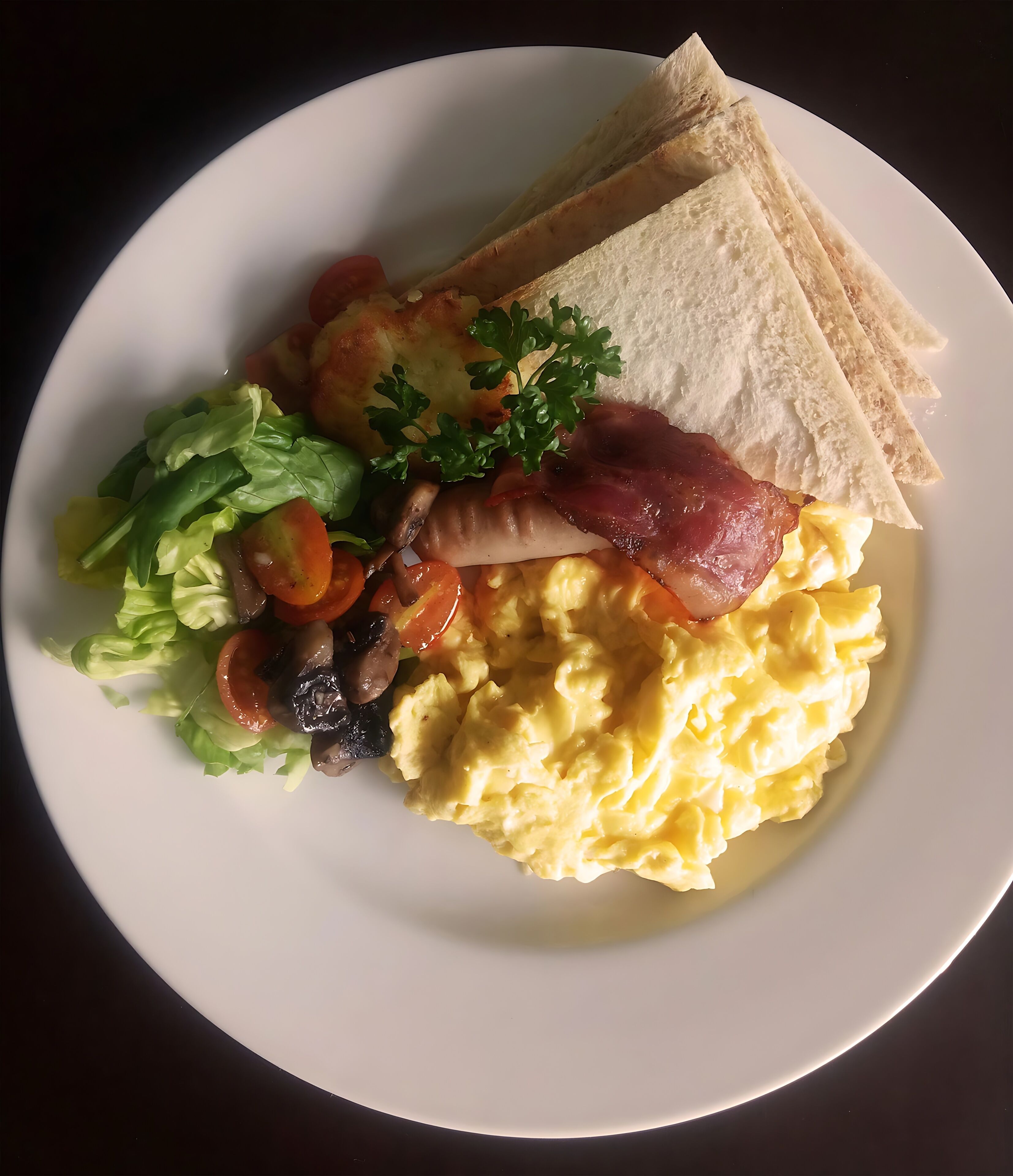 daily cooked-to-order breakfast (idr 100000 per person)