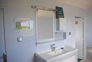 Traditional Tent | Bathroom sink - Xanadu yurts (Xilin Gol)