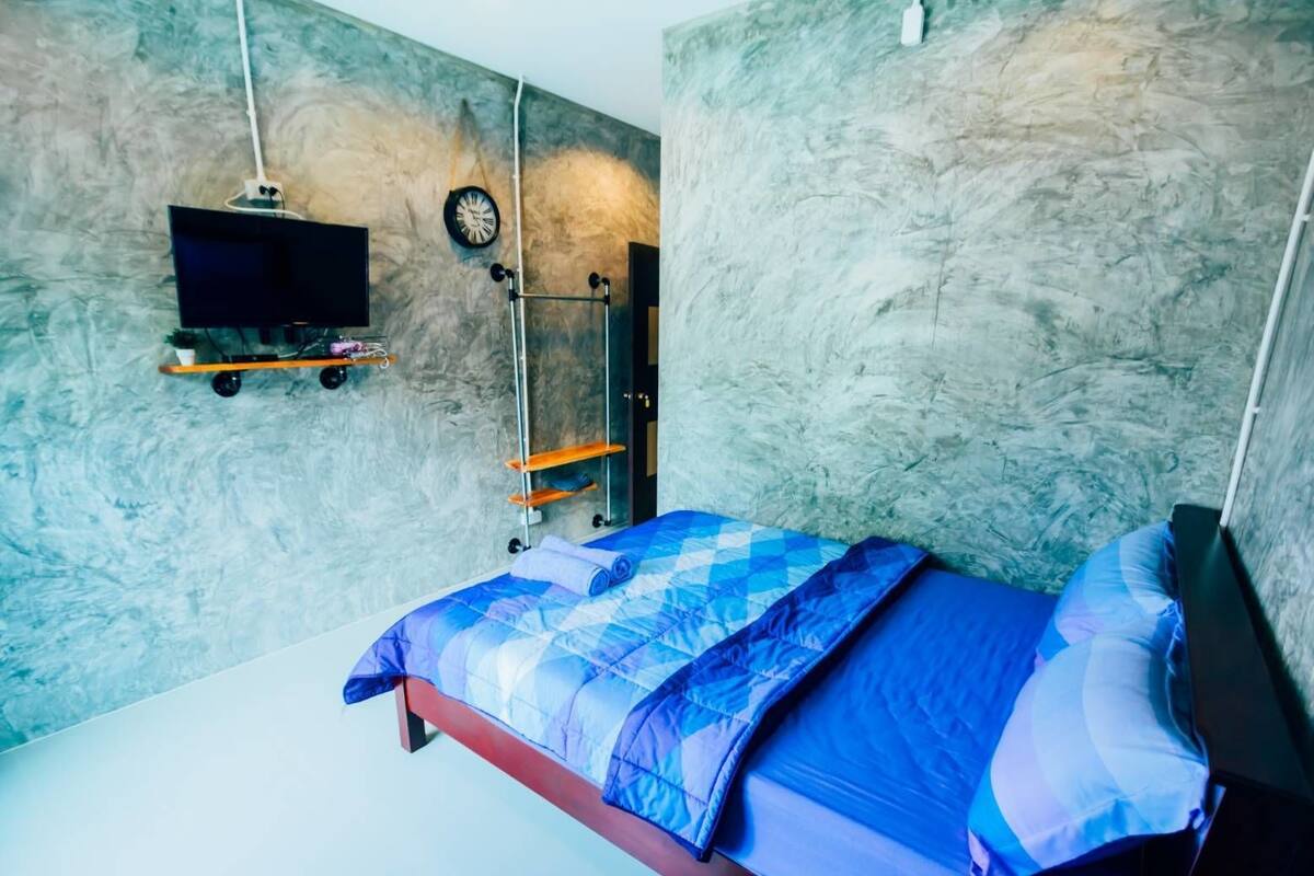 Standard Double Room | Blackout curtains, free WiFi