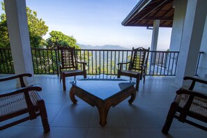 Lobby lounge - Jack Tree Lodge (Kandy)