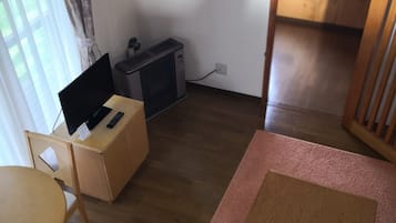 Cottage | Living area | Flat-screen TV