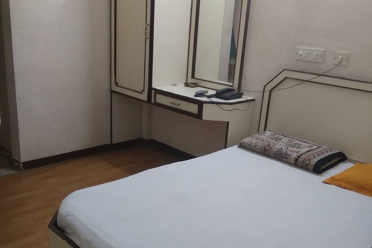 Deluxe room (AC)