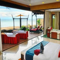 Couples treatment room(s), steam room, body treatments, aromatherapy