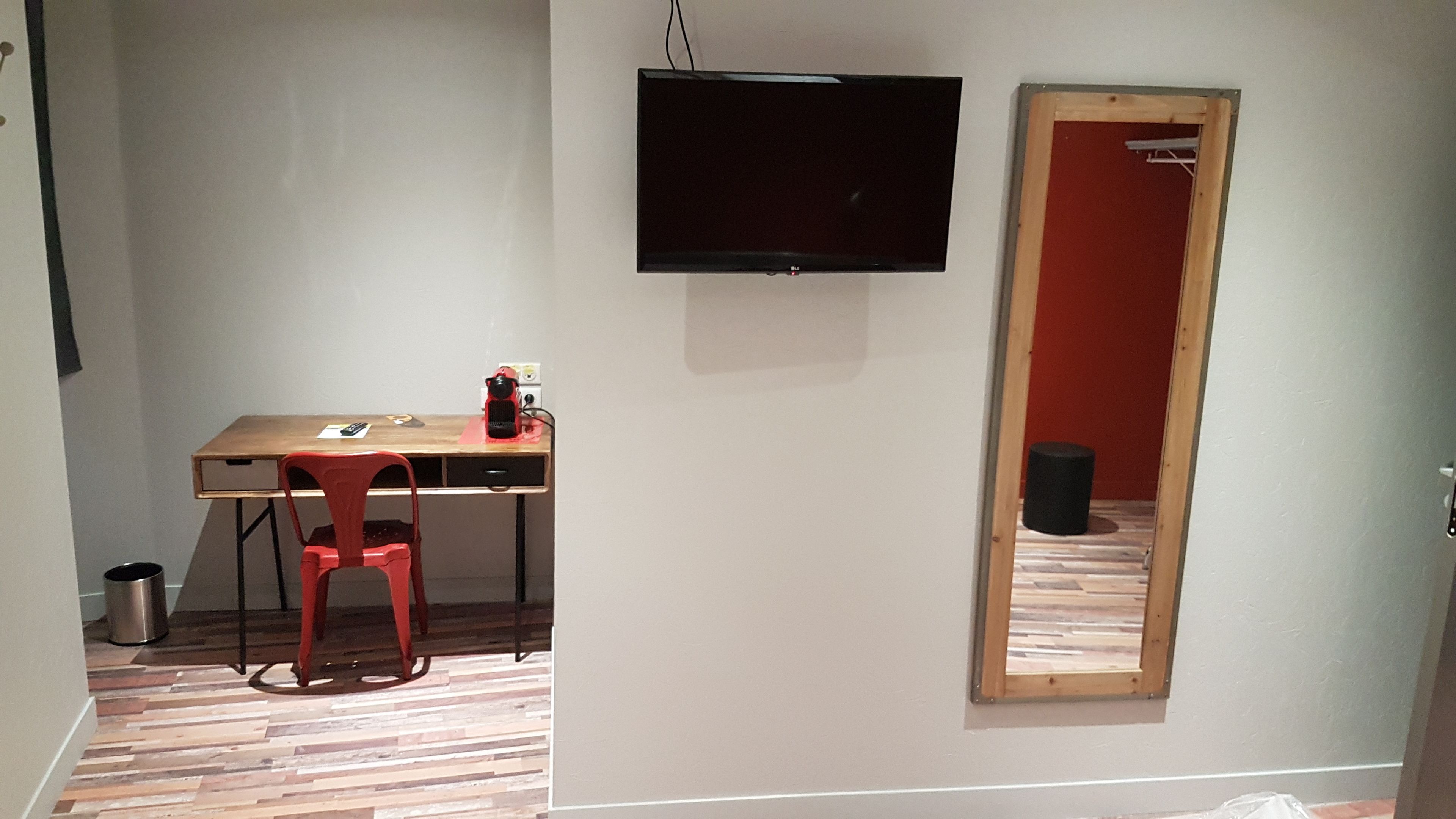 comfort room, 2 bedrooms, terrace | premium bedding, desk, blackout curtains, soundproofing