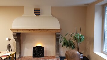 Daily buffet breakfast (EUR 12 per person)