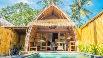 Vila, 1 quarto, piscina particular | Fachada