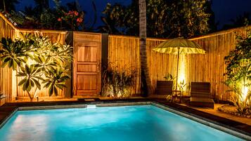 Villa, 1 chambre, piscine privée | Piscine extérieure | Piscine extérieure, parasols de plage, chaises longues