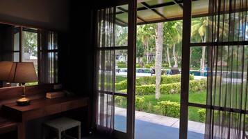 Quang cảnh từ phòng