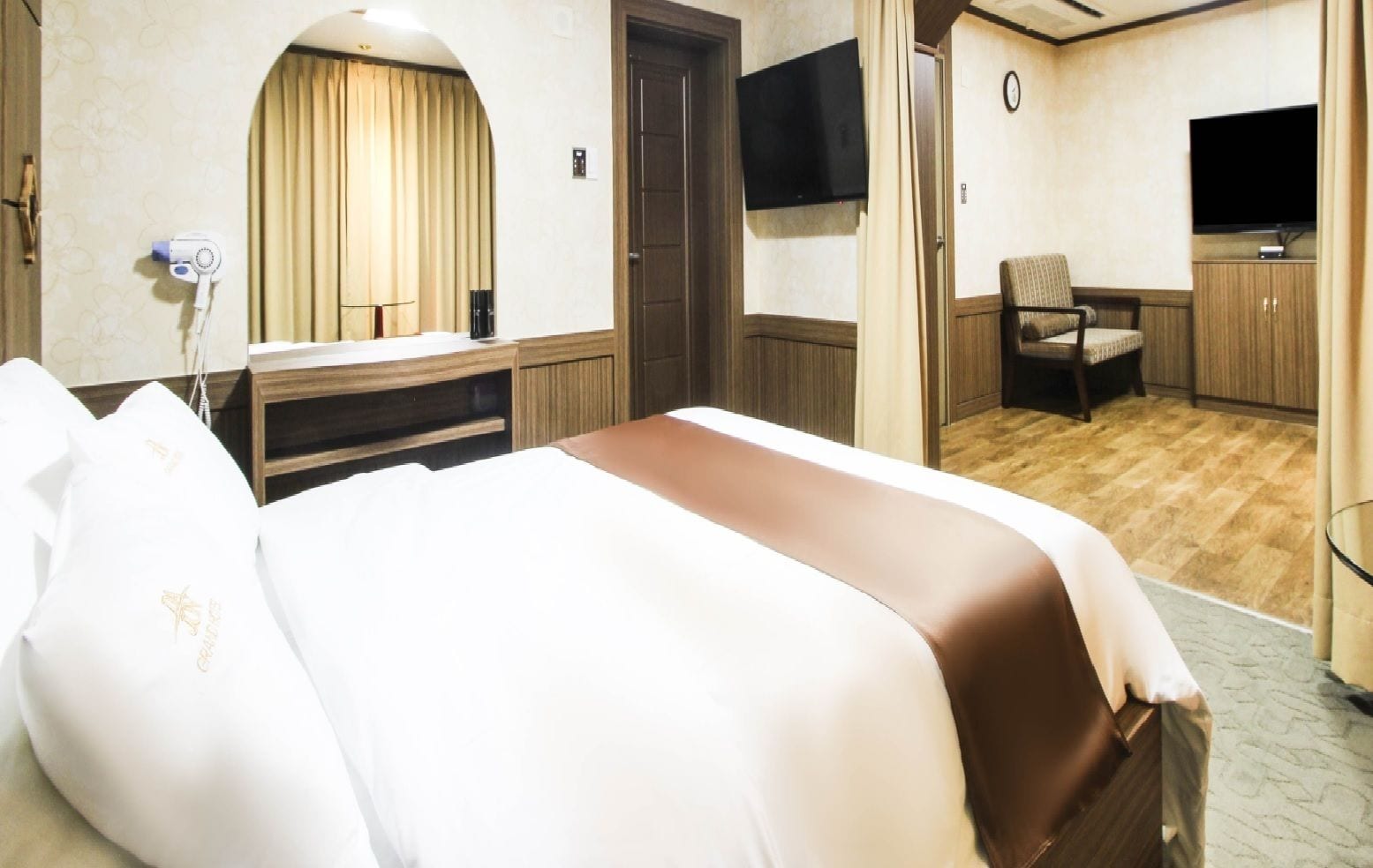 family suite | soundproofing, free wifi