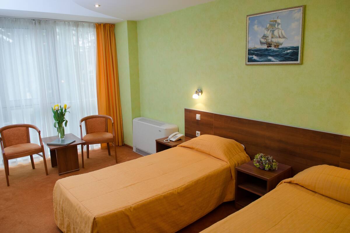 Standard Double or Twin Room, Partial Sea View