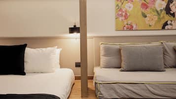Sir Comfort Suite | Premium bedding, in-room safe, individually decorated