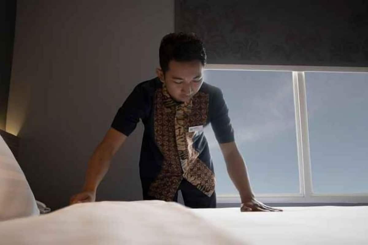 Zimmersafe, Schreibtisch, laptopgeeigneter Arbeitsplatz