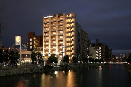 Exterior. SmartCondo Tomari