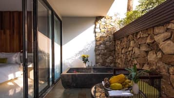 Hypo-allergenic bedding, down comforters, minibar, in-room safe