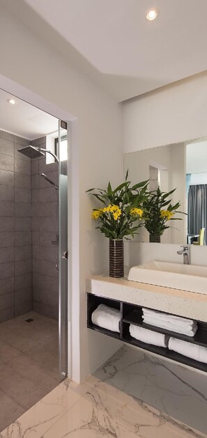 Bathroom - King Rock Residence (Siem Reap)