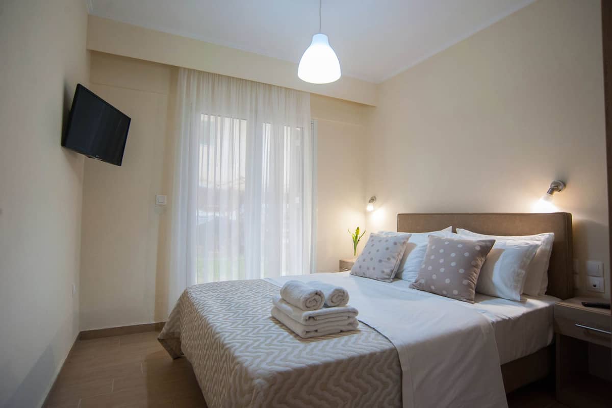 1 chambre, chambres insonorisées, Wi-Fi gratuit, draps fournis