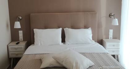 Vanessa's Rooms & Apartments