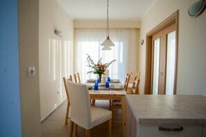 Living area - Vanessa's Rooms & Apartments (Preveza)