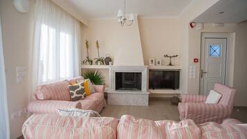 xxxApartment | Stue | LED-tv