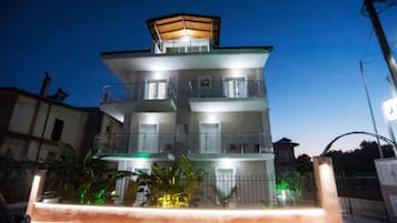 Overnatningsstedets indgangsparti