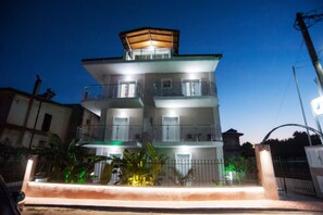 Entrée de l’hébergement