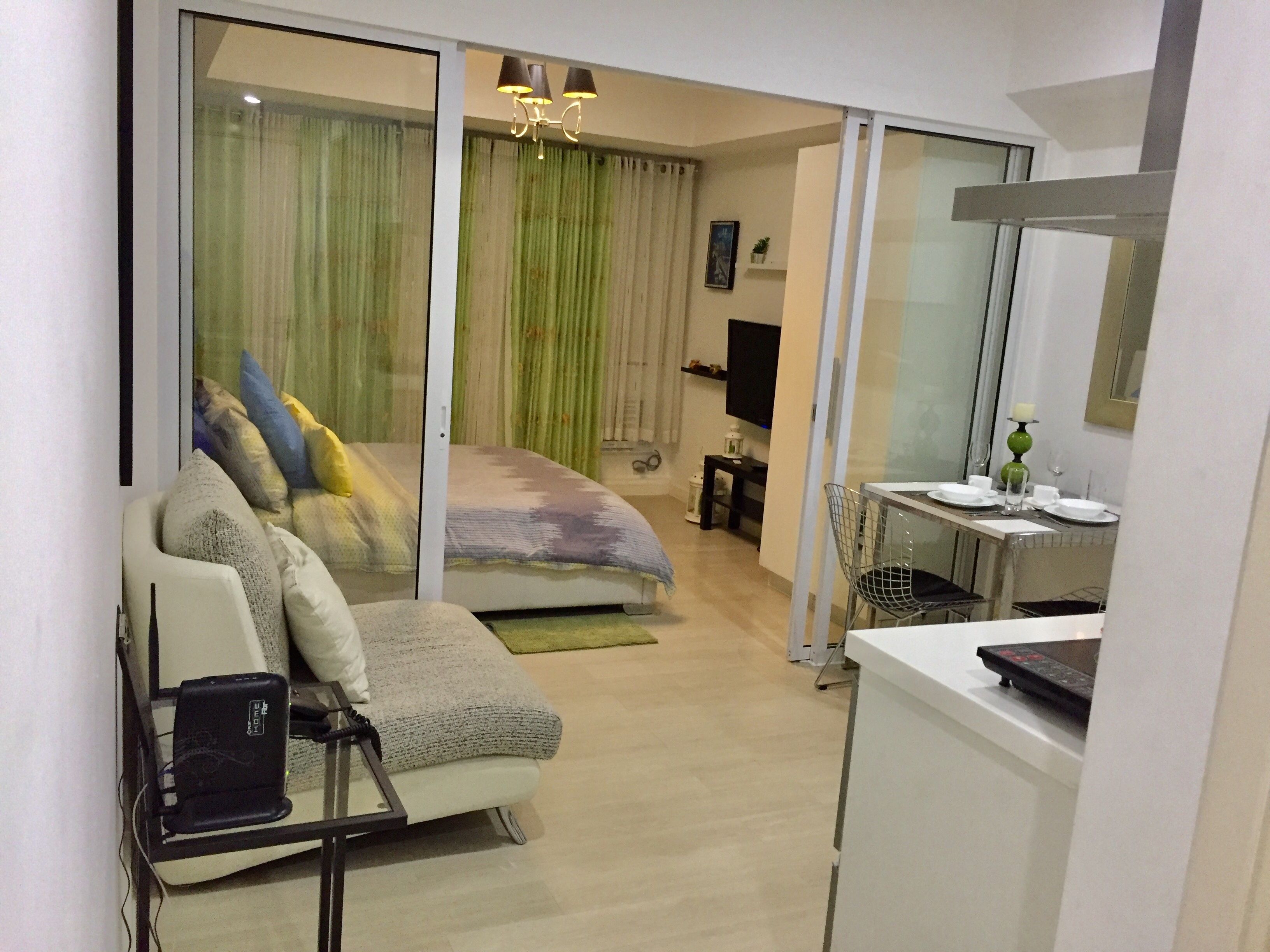 1 bedroom, premium bedding, desk, free WiFi
