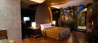 โรแมนติกโค้ดโมเทล