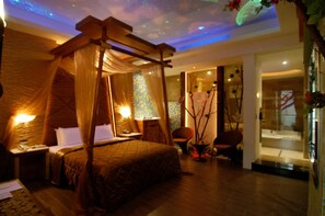 1 bedroom, free WiFi, bed sheets - Romantic Code Motel (Tainan)