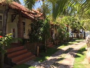 Khuôn viên nơi lưu trú