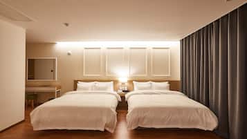 Laptop workspace, free WiFi