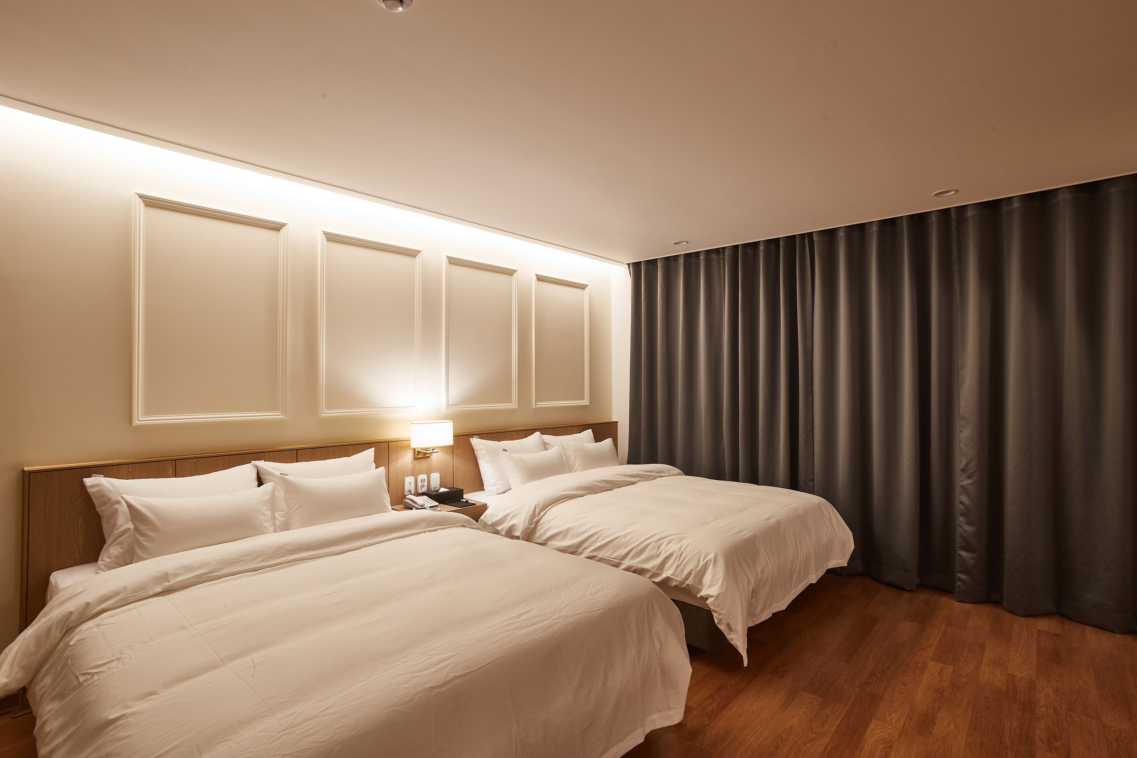 royal suite | 1 bedroom, laptop workspace, free wifi