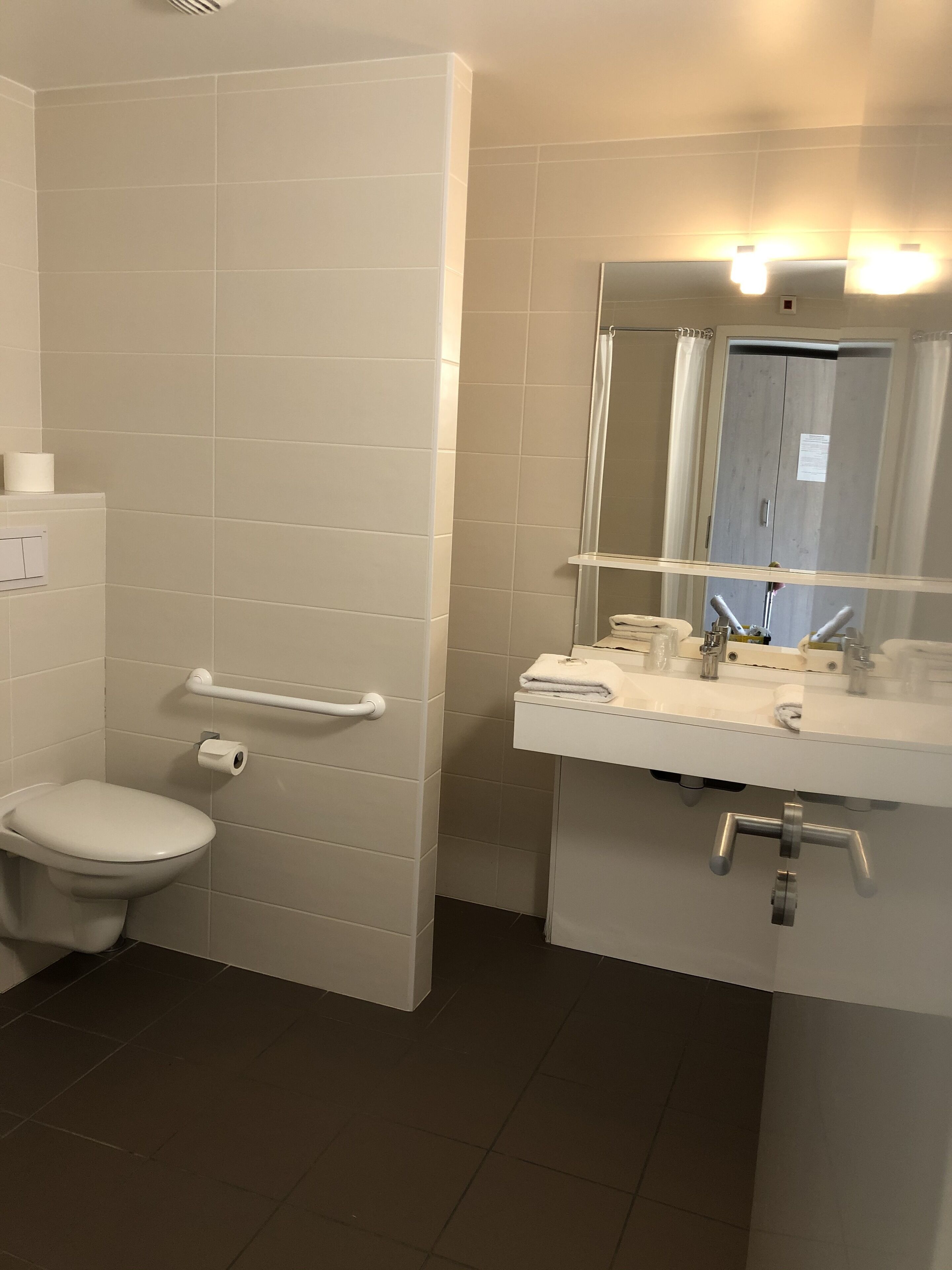 superior double or twin room, accessible | bathroom | shower, free toiletries, hair dryer, towels