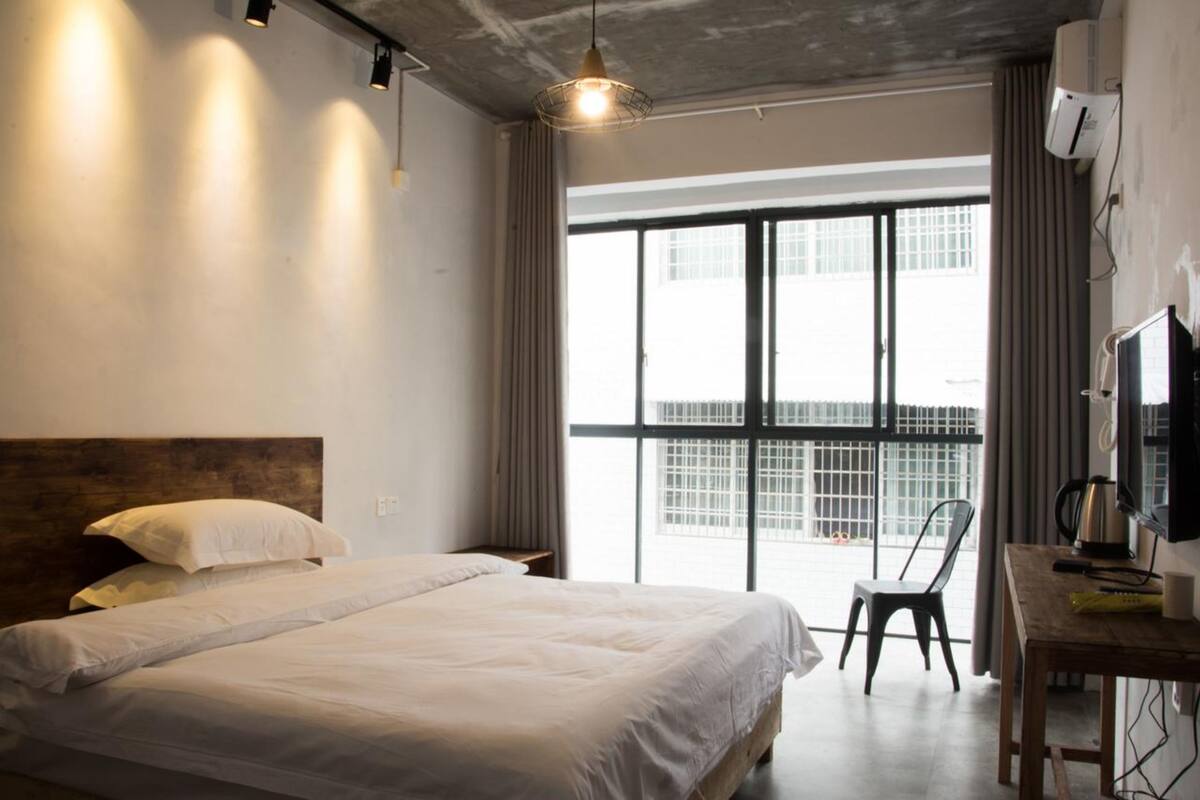Standard Double Room | Desk, blackout curtains, free WiFi