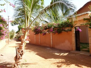 Front of property - Villa dallie Senegal (Mbour)
