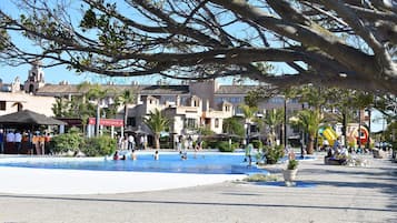 Seasonal outdoor pool, sun loungers, lifeguards on site