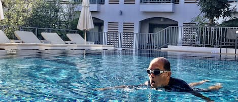 Outdoor pool, sun loungers