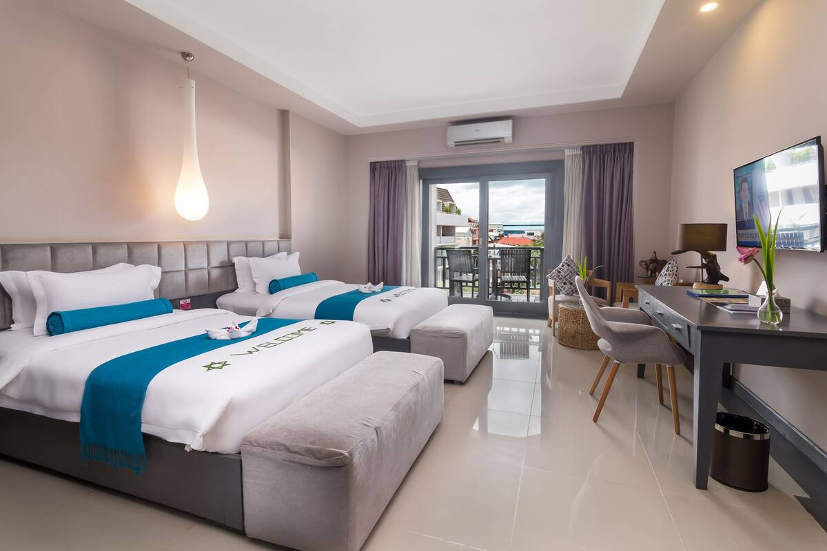 Phòng 2 giường đơn Deluxe, 1 phòng ngủ, quang cảnh vườn | Minibar, két bảo mật tại phòng, bàn, bàn ủi/dụng cụ ủi quần áo 